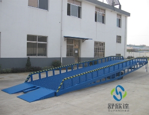 移動型液壓登車橋